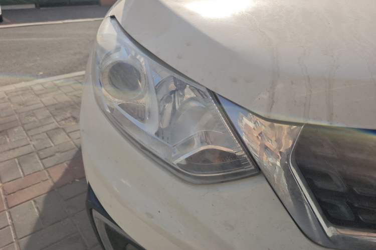 Used BAIC Senova X35 2016 1.5L Automatic Luxury Edition Right Front Headlight