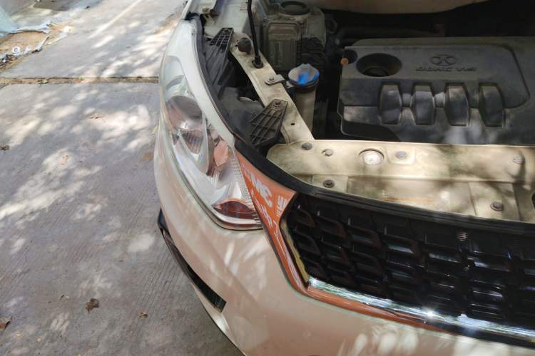 Used BAIC Senova X35 2016 1.5L Manual Luxury Edition Right Front Headlight