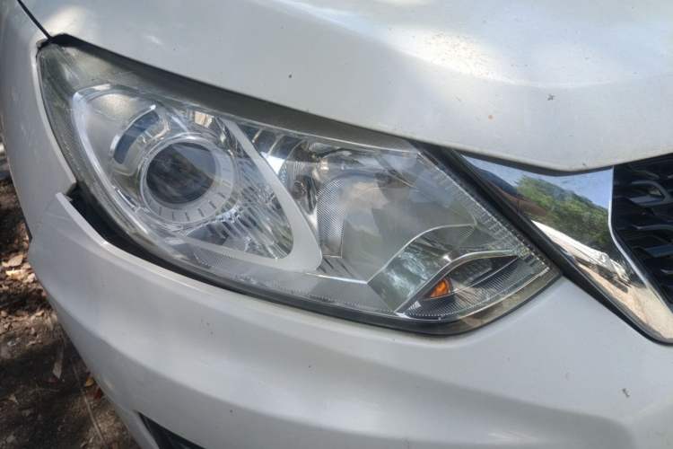 Used BAIC Senova X35 2016 1.5L Manual Luxury Edition Right Front Headlight