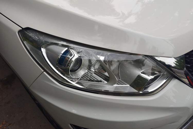 Used BAIC Senova X35 2016 1.5L Manual Luxury Edition Right Front Headlight