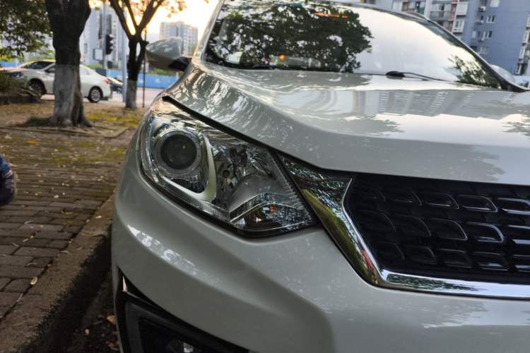 Used BAIC Senova X35 2016 1.5L Manual Luxury Edition Right Front Headlight