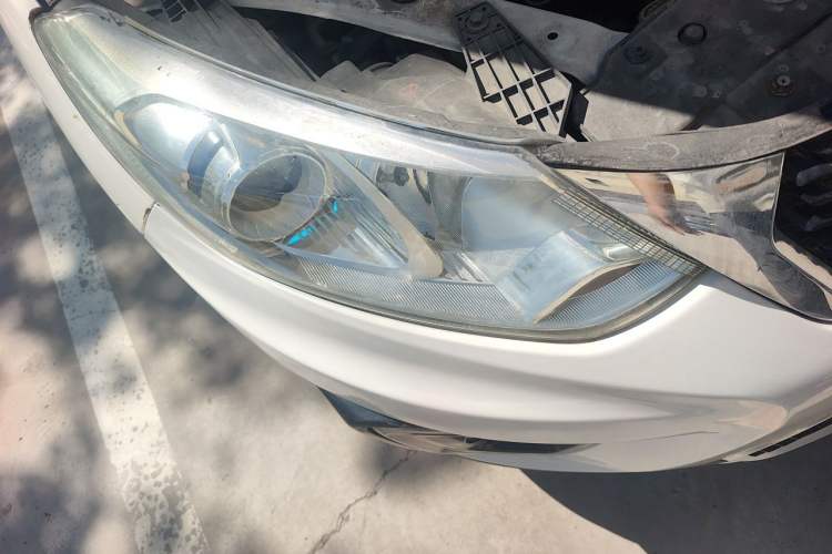 Used BAIC Senova X35 2016 1.5L Manual Luxury Edition Right Front Headlight