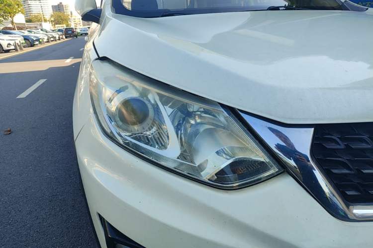 Used BAIC Senova X35 2016 1.5L Manual Elite Edition Right Front Headlight