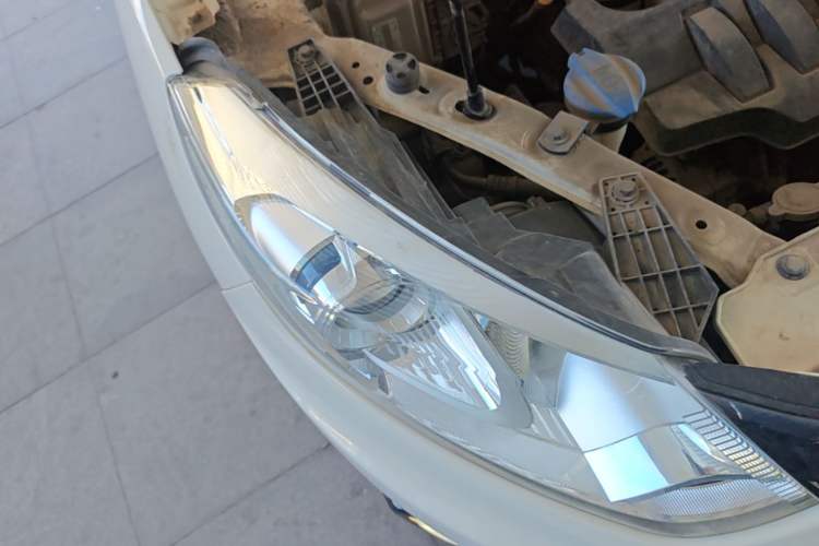 Used BAIC Senova X35 2016 1.5L Manual Luxury Edition Right Front Headlight
