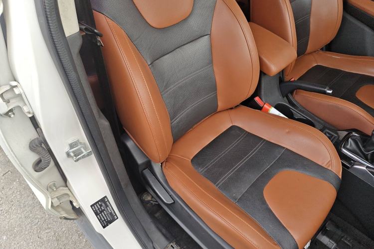 Used BAIC Senova X35 2016 1.5L Manual Luxury Edition Right Front Seat