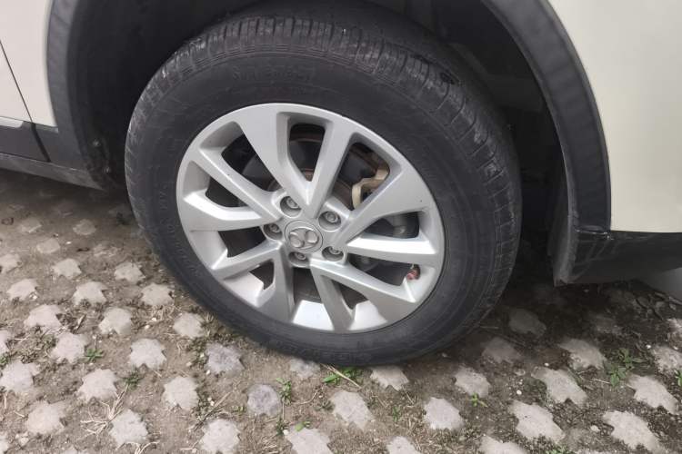 Used BAIC Senova X35 2016 1.5L Manual Elite Edition Right Front Wheel Hub