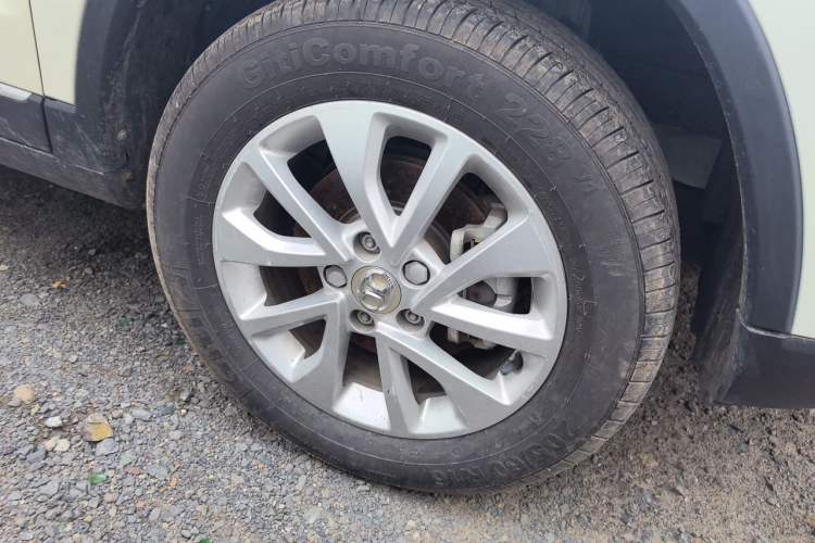 Used BAIC Senova X35 2016 1.5L Manual Elite Edition Right Front Wheel Hub