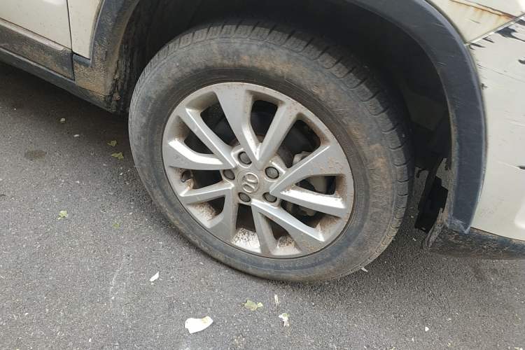 Used BAIC Senova X35 2016 1.5L Manual Elite Edition Right Front Wheel Hub