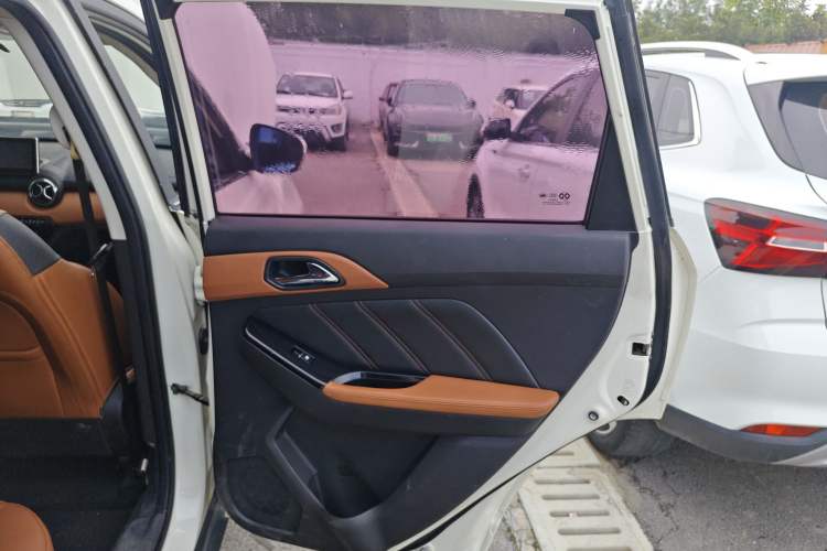 Used BAIC Senova X35 2016 1.5L Manual Luxury Edition Right Rear Door Interior