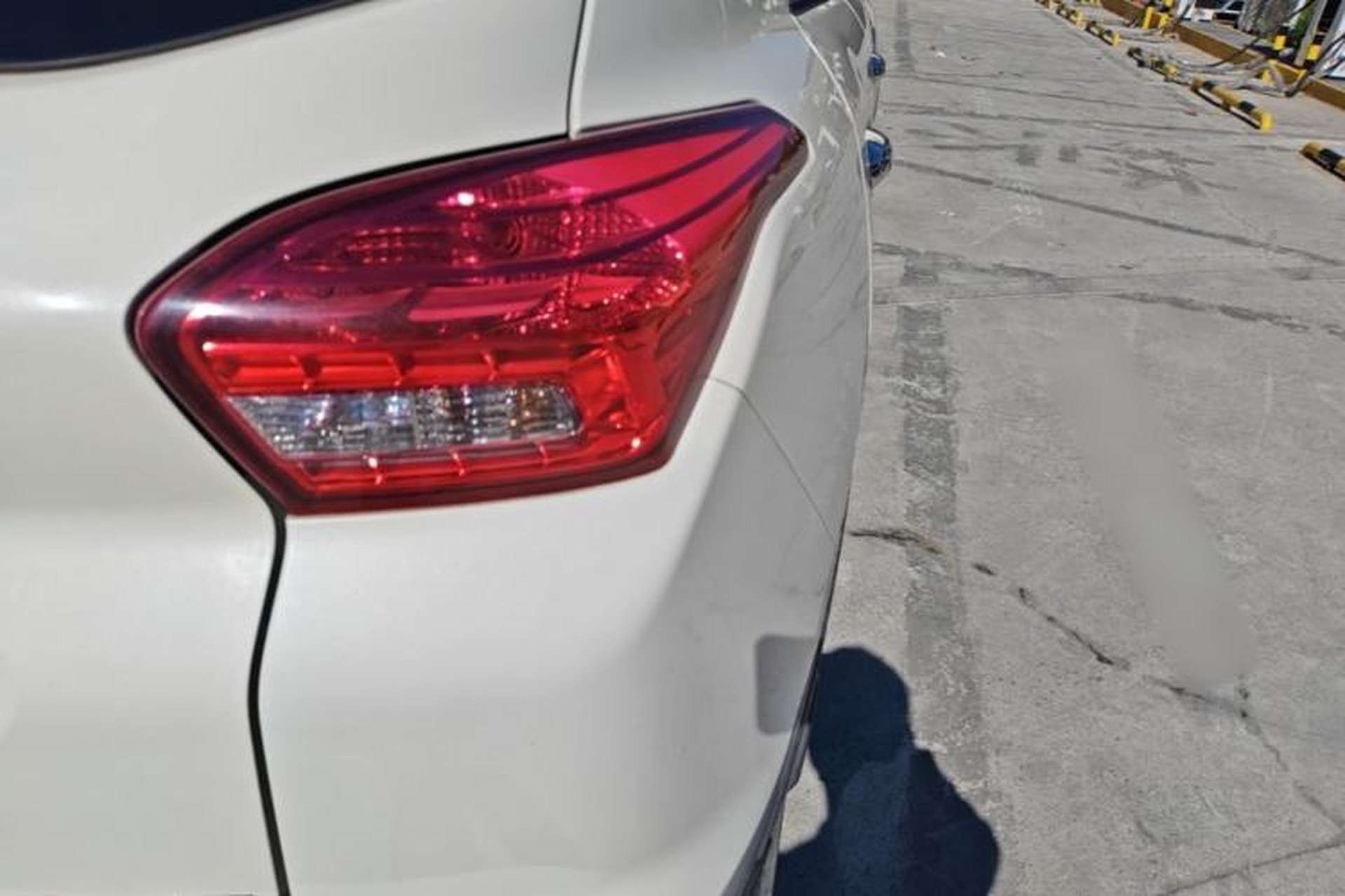 Used BAIC Senova X35 2016 1.5L Automatic Luxury Edition Right Rear Taillight