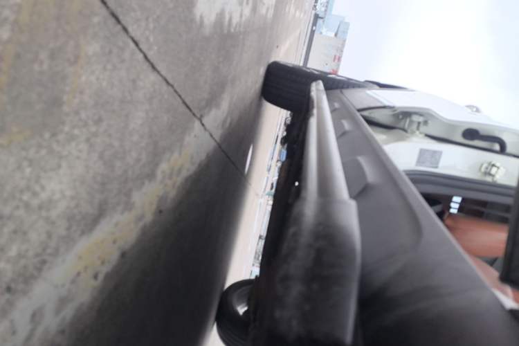Used BAIC Senova X35 2016 1.5L Manual Luxury Edition Right Side Sill