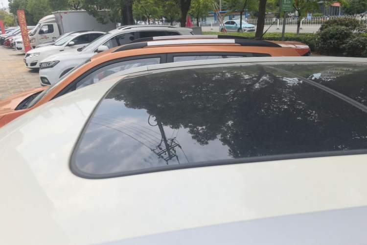Used BAIC Senova X35 2016 1.5L Automatic Luxury Edition Roof