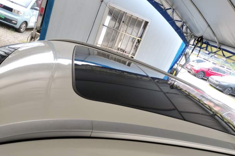 Used BAIC Senova X35 2016 1.5L Automatic Luxury Edition Roof