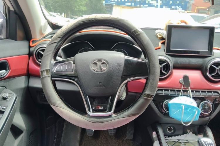 Used BAIC Senova X35 2016 1.5L manual Fashion Edition Steering Wheel