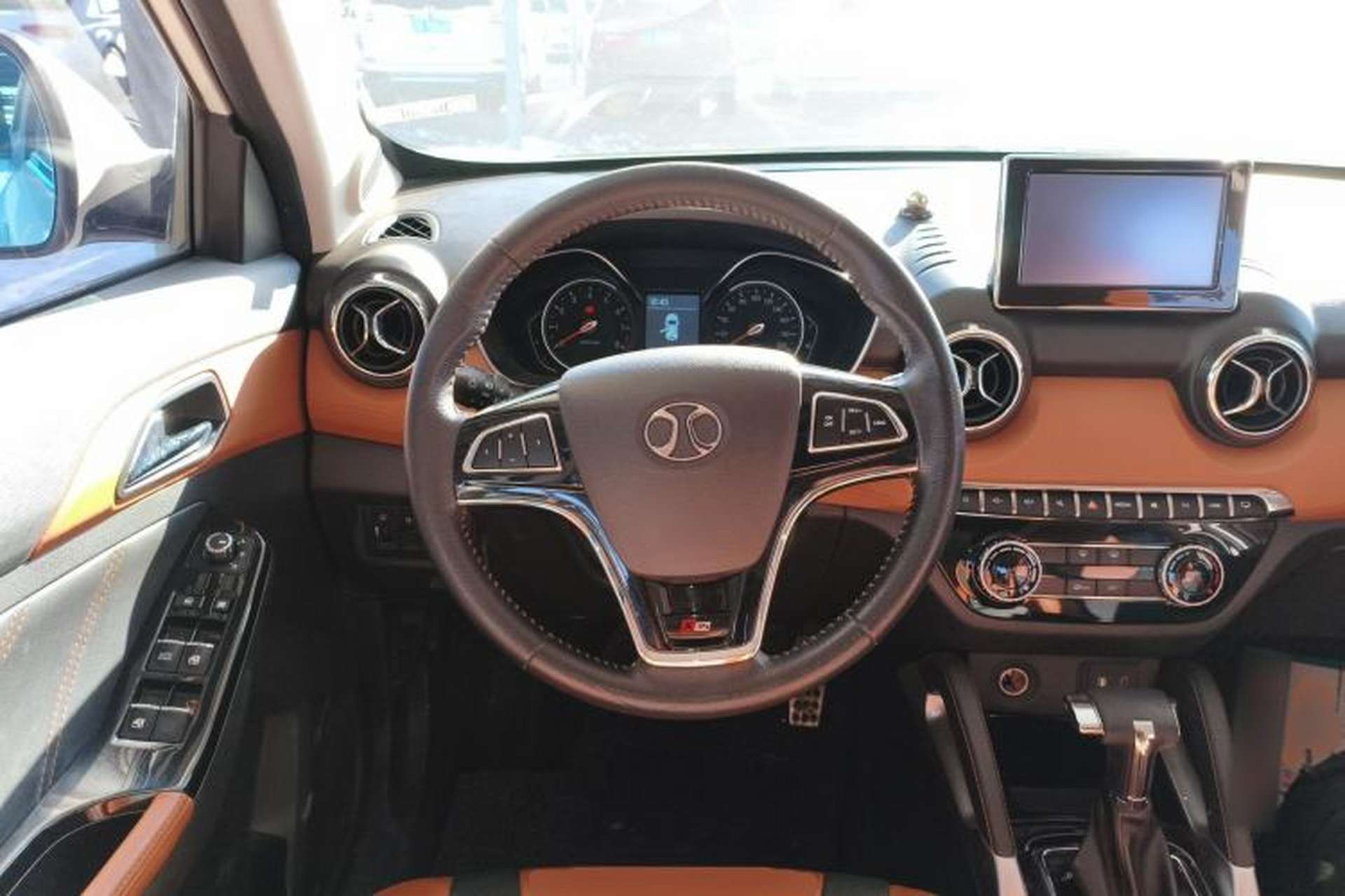 Used BAIC Senova X35 2016 1.5L Automatic Luxury Edition Steering Wheel