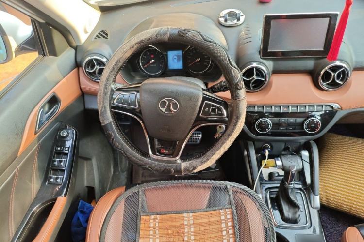 Used BAIC Senova X35 2016 1.5L Automatic Luxury Edition Steering Wheel