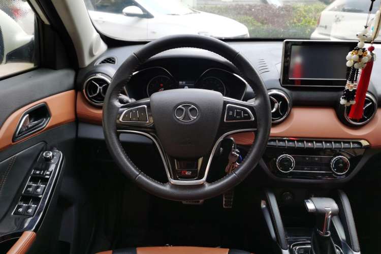 Used BAIC Senova X35 2016 1.5L Automatic Luxury Edition Steering Wheel