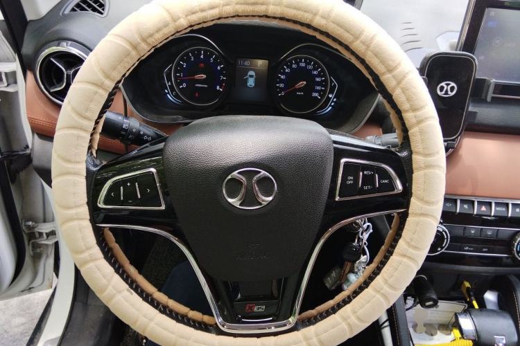 Used BAIC Senova X35 2016 1.5L Automatic Prestige Edition Steering Wheel