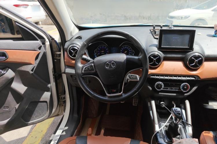 Used BAIC Senova X35 2016 1.5L Manual Elite Edition Steering Wheel