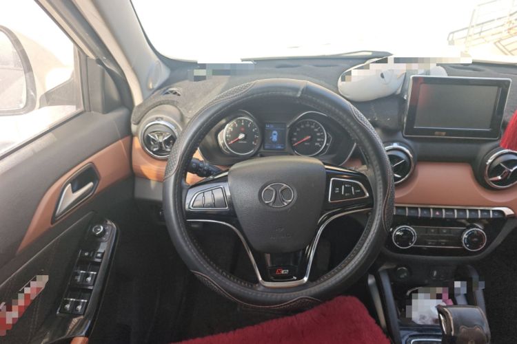 Used BAIC Senova X35 2016 1.5L Automatic Luxury Edition Steering Wheel