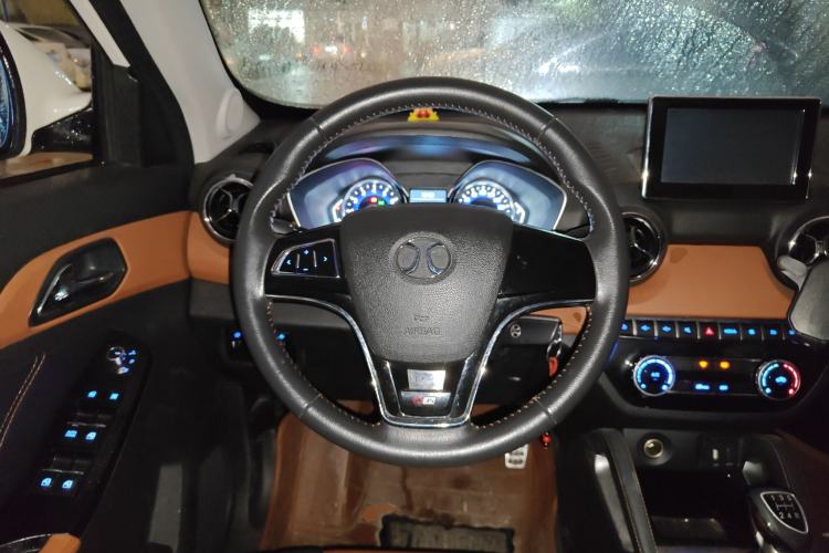 Used BAIC Senova X35 2016 1.5L Manual Luxury Edition Steering Wheel
