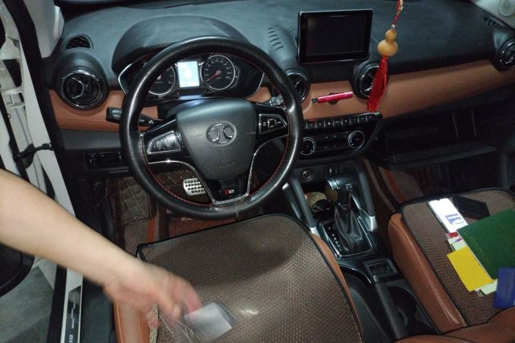 Used BAIC Senova X35 2016 1.5L Automatic Luxury Edition Steering Wheel