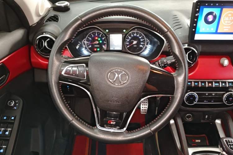 Used BAIC Senova X35 2016 1.5L Manual Elite Edition Steering Wheel