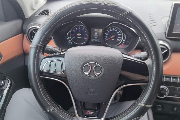 Used BAIC Senova X35 2016 1.5L Manual Luxury Edition Steering Wheel
