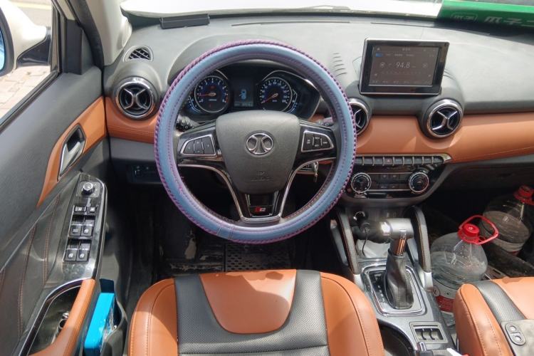 Used BAIC Senova X35 2016 1.5L Automatic Luxury Edition Steering Wheel