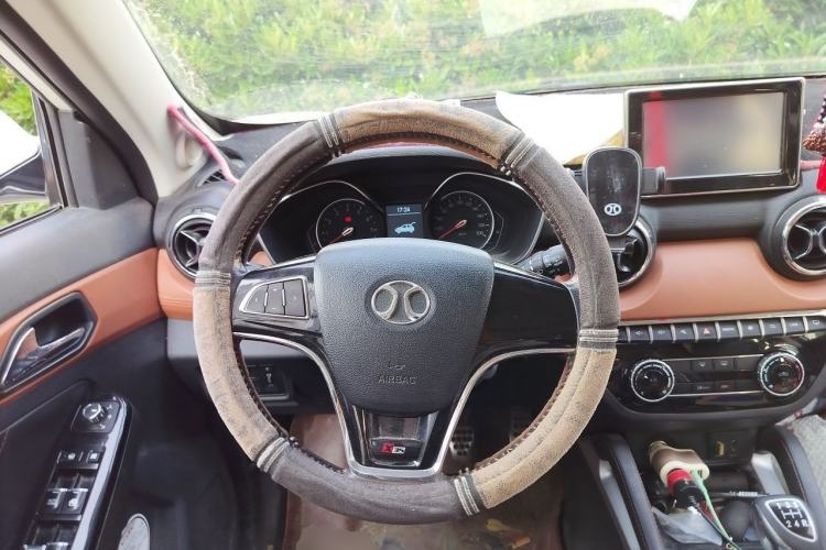 Used BAIC Senova X35 2016 1.5L Manual Luxury Edition Steering Wheel