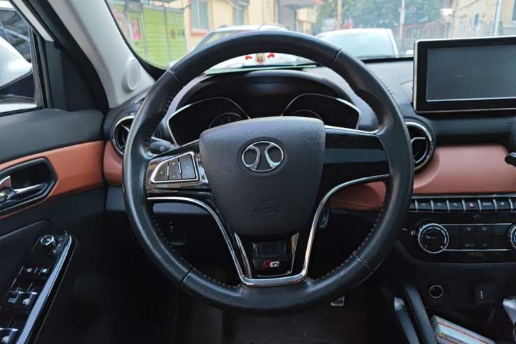 Used BAIC Senova X35 2016 1.5L Manual Luxury Edition Steering Wheel