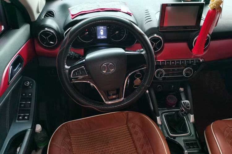 Used BAIC Senova X35 2016 1.5L Manual Elite Edition Steering Wheel
