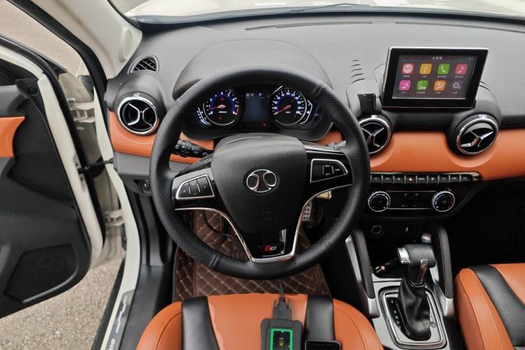 Used BAIC Senova X35 2016 1.5L Automatic Luxury Edition Steering Wheel