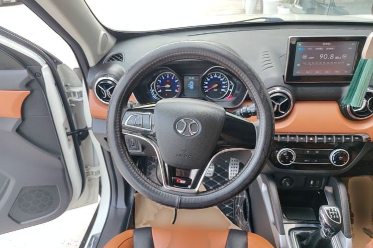 Used BAIC Senova X35 2016 1.5L Manual Luxury Edition Steering Wheel