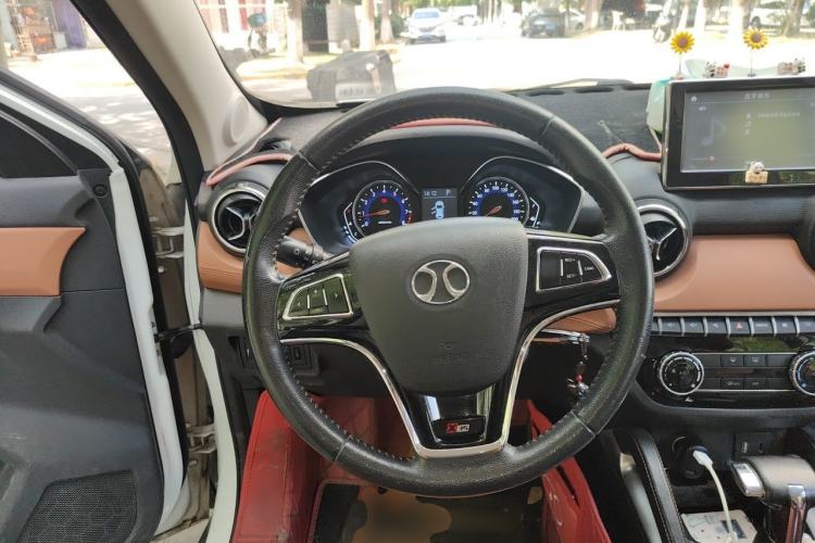 Used BAIC Senova X35 2016 1.5L Automatic Luxury Edition Steering Wheel