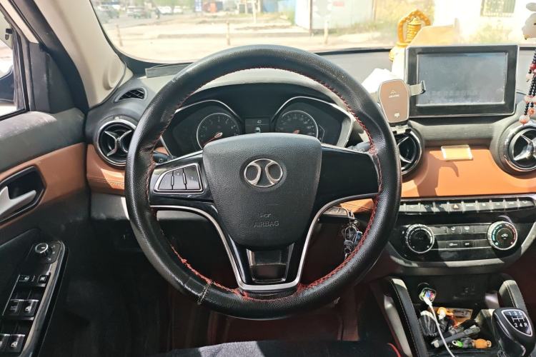 Used BAIC Senova X35 2016 1.5L Manual Luxury Edition Steering Wheel
