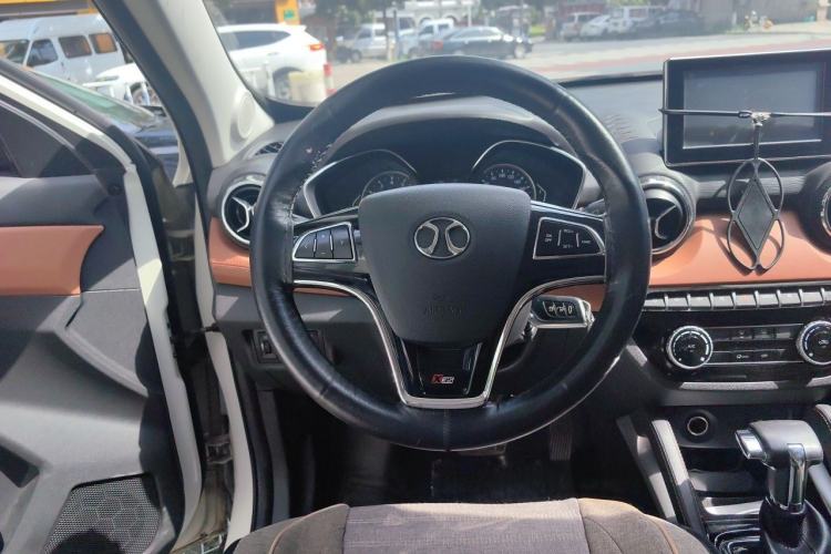 Used BAIC Senova X35 2016 1.5L Automatic Luxury Edition Steering Wheel