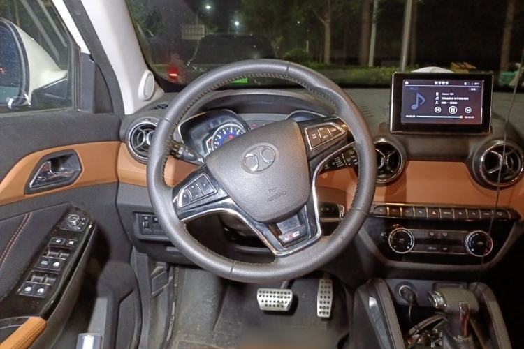 Used BAIC Senova X35 2016 1.5L Automatic Luxury Edition Steering Wheel