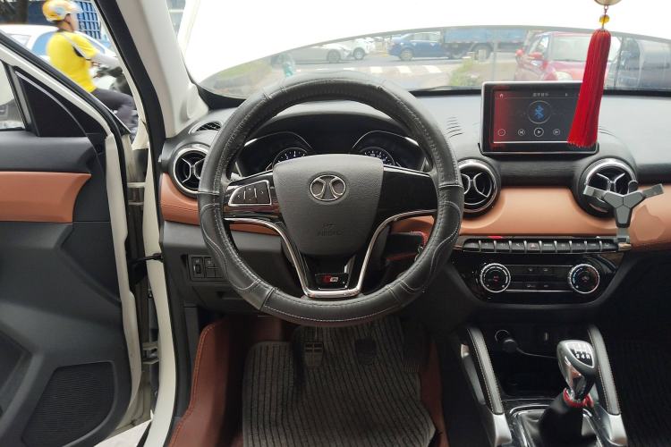 Used BAIC Senova X35 2016 1.5L Manual Luxury Edition Steering Wheel