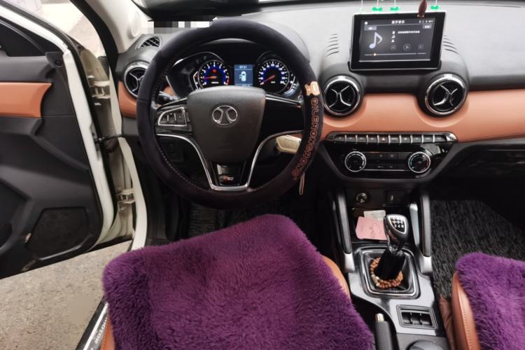 Used BAIC Senova X35 2016 1.5L Manual Luxury Edition Steering Wheel