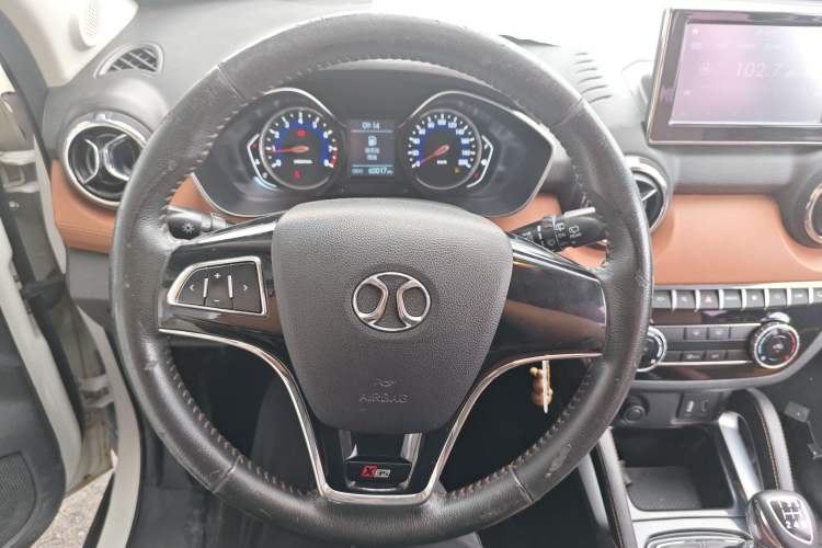 Used BAIC Senova X35 2016 1.5L Manual Luxury Edition Steering Wheel
