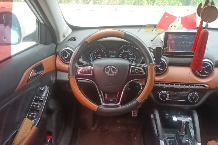 Used BAIC Senova X35 2016 1.5L Automatic Luxury Edition Steering Wheel