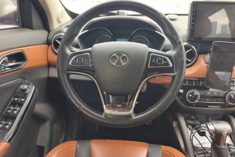 Used BAIC Senova X35 2016 1.5L Automatic Luxury Edition Steering Wheel