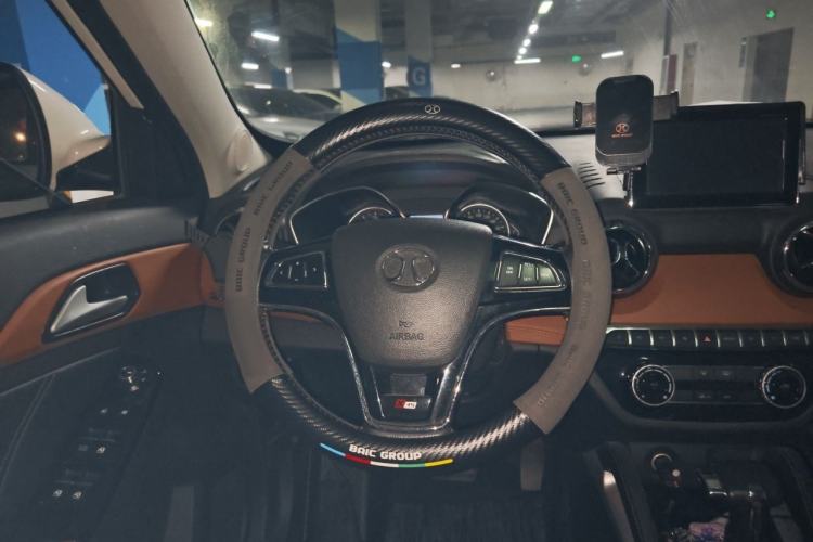 Used BAIC Senova X35 2016 1.5L Automatic Luxury Edition Steering Wheel
