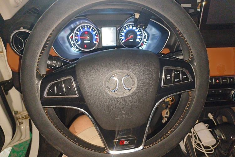 Used BAIC Senova X35 2016 1.5L Automatic Luxury Edition Steering Wheel