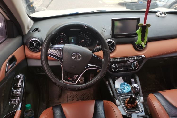 Used BAIC Senova X35 2016 1.5L Manual Luxury Edition Steering Wheel