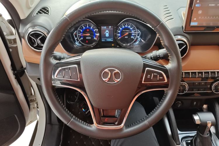 Used BAIC Senova X35 2016 1.5L Automatic Luxury Edition Steering Wheel