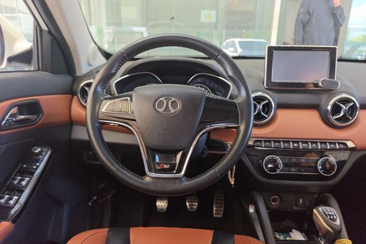 Used BAIC Senova X35 2016 1.5L Manual Luxury Edition Steering Wheel