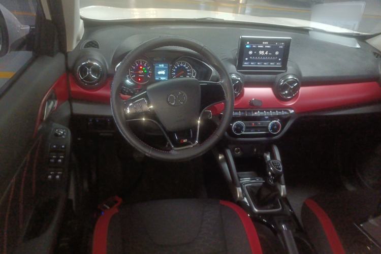 Used BAIC Senova X35 2016 1.5L Manual Elite Edition Steering Wheel