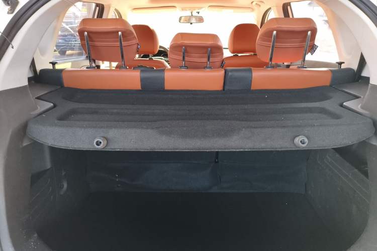 Used BAIC Senova X35 2016 1.5L Automatic Luxury Edition Trunk